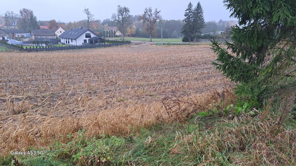 Działki budowlane 3100–3500 m² na sprzedaż