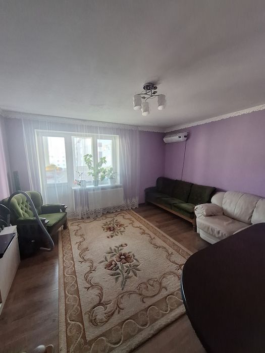 Продаж 3-х кімнатної квартири р-н 5 школи