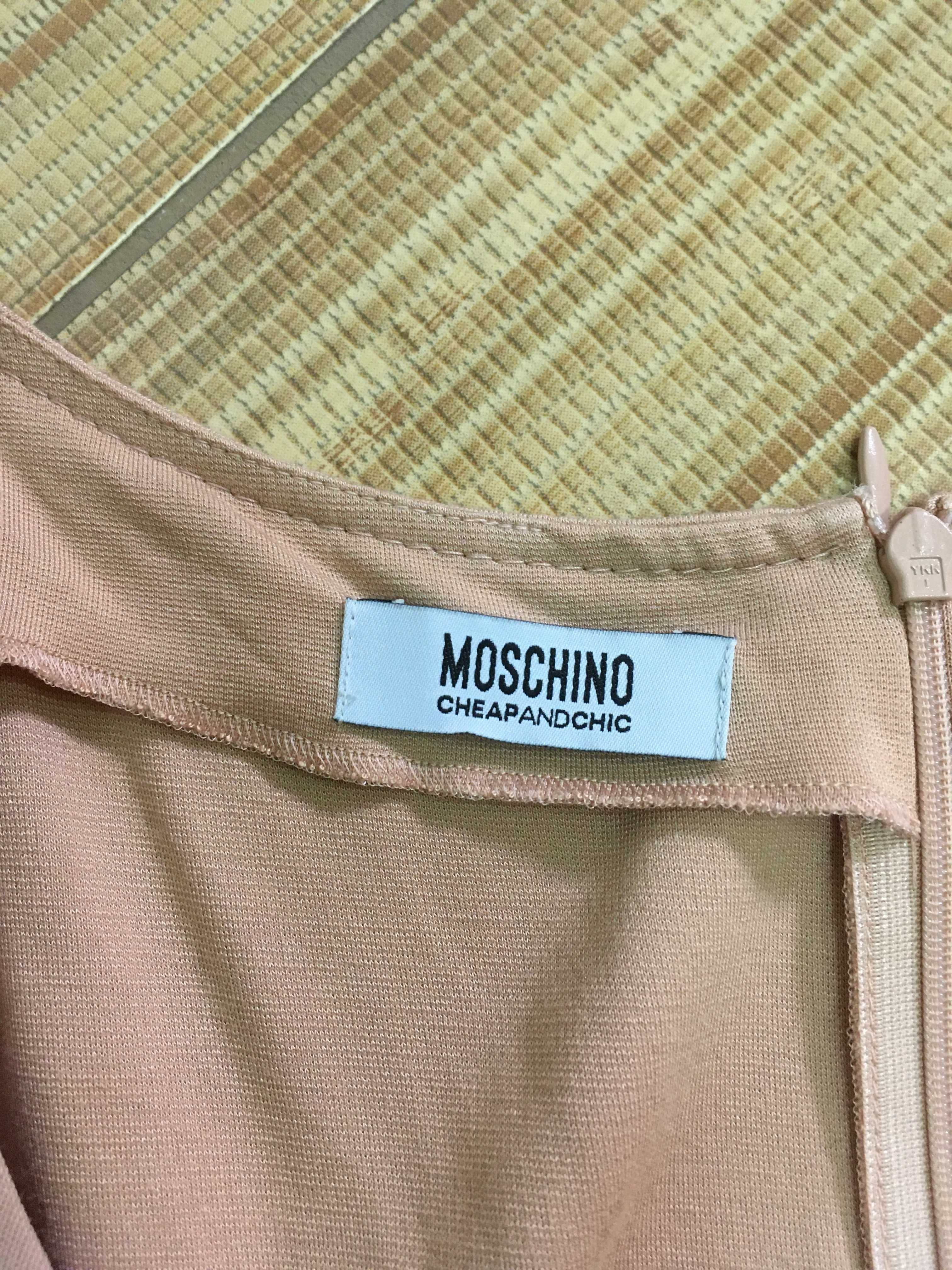 Брендовое платье MOSCHINO.