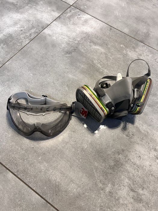 Sprzedam maske 3M z pochłaniaczami 6959 z goglami