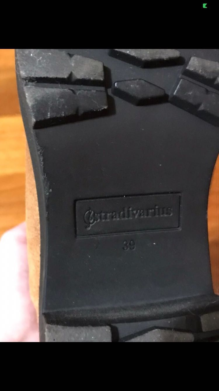 Botins camel da Stradivarius
