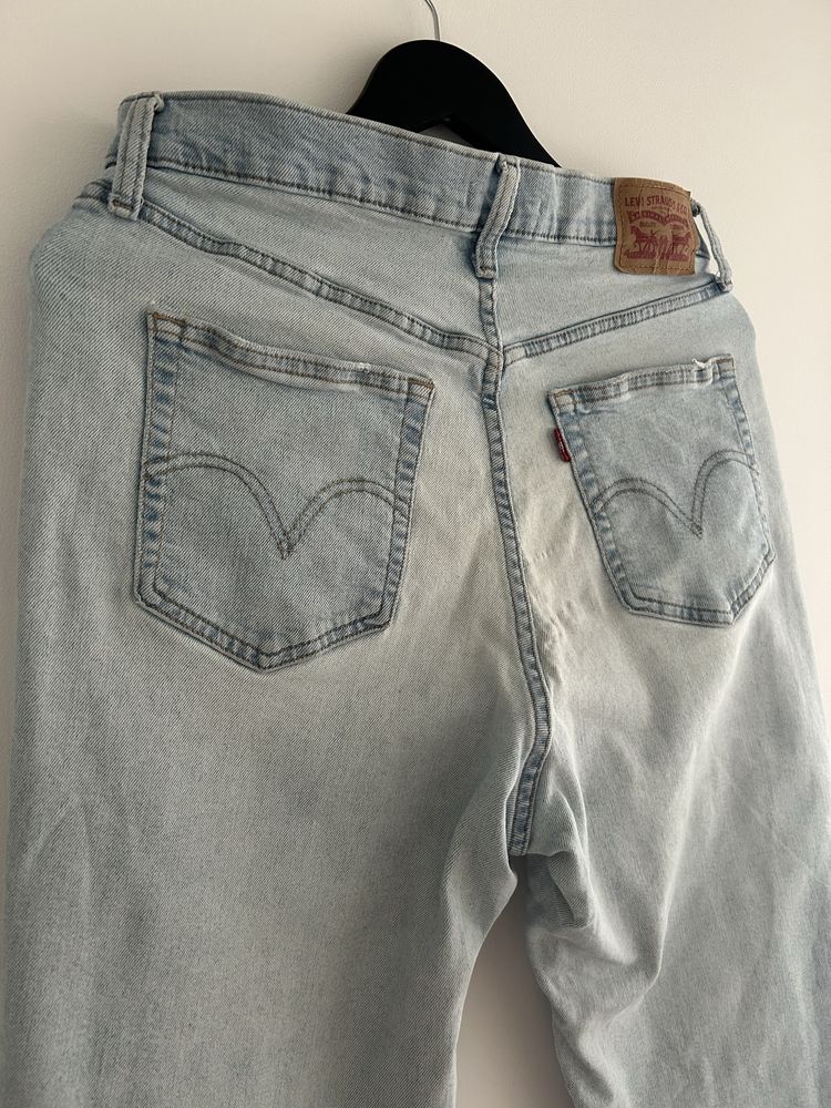 Levis High Waisted Mom W30L29