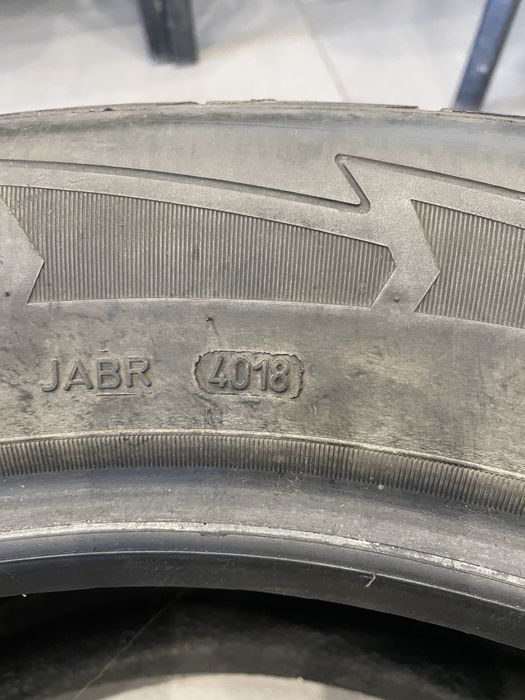 255/55 R19 Goodyear Ultra Grip Performance