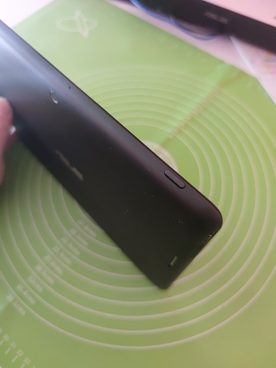 Планшет ASUS memo Pad 10