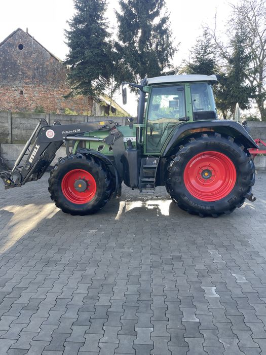 Ciągnik rolniczy Fendt 716