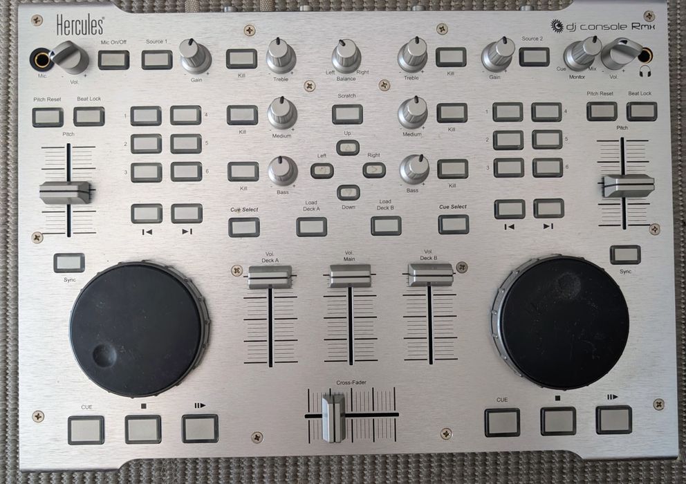Controladora DJ Hercules DJ Console RMX