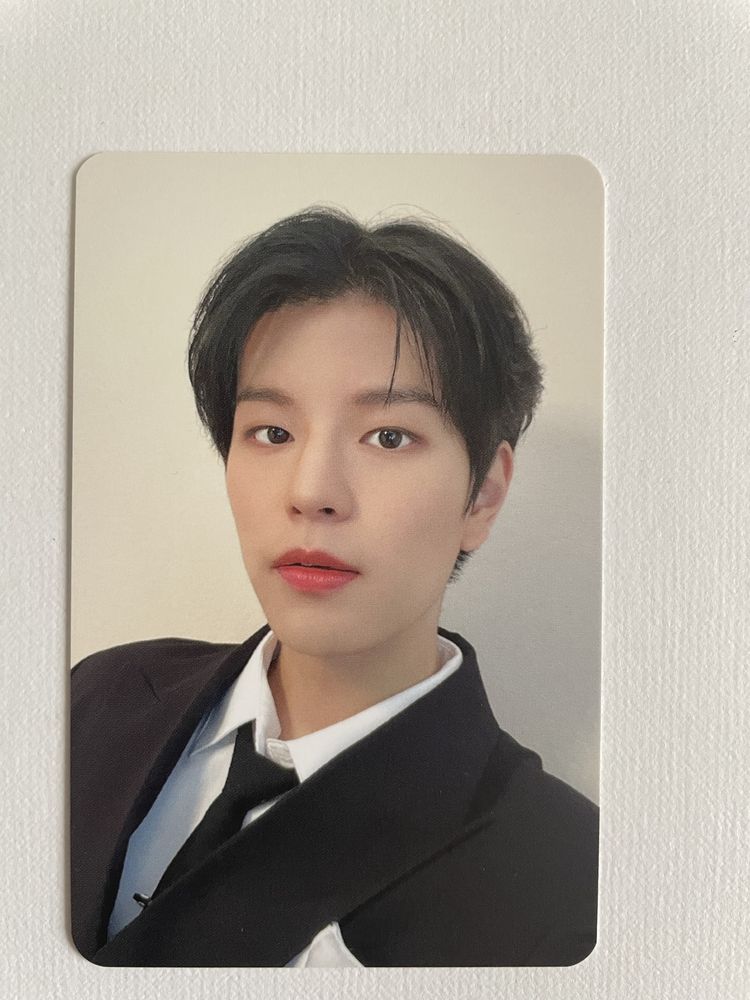 Seungmin photocard Nacific SKZ in the black