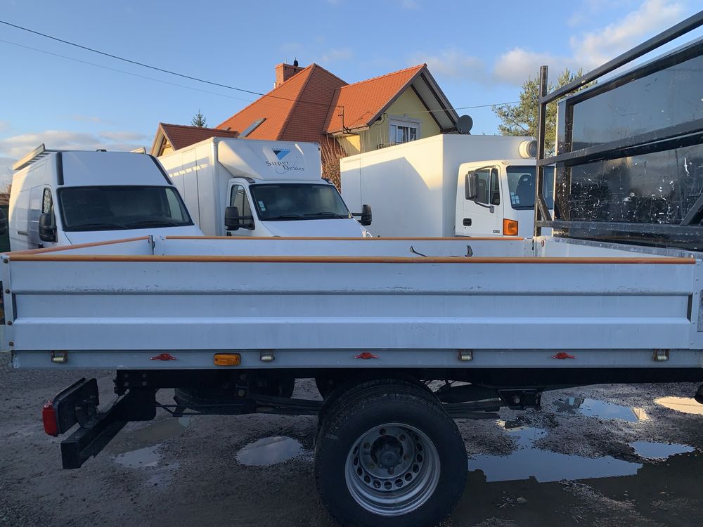 Zabudowa Skrzynia paka aluminiowa  Mercedes Crafter Renault Iveco