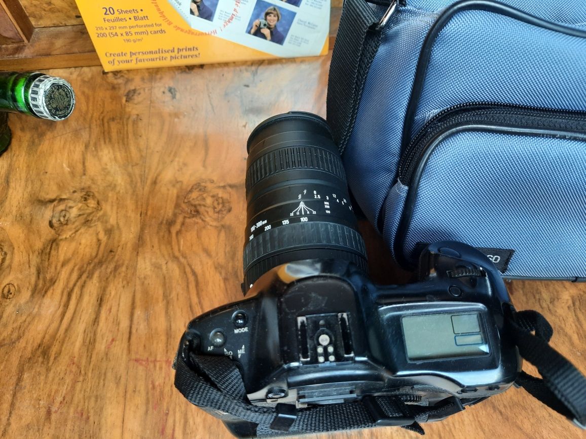 Canon EOS – 1 zoom Sigma 100-300 mm