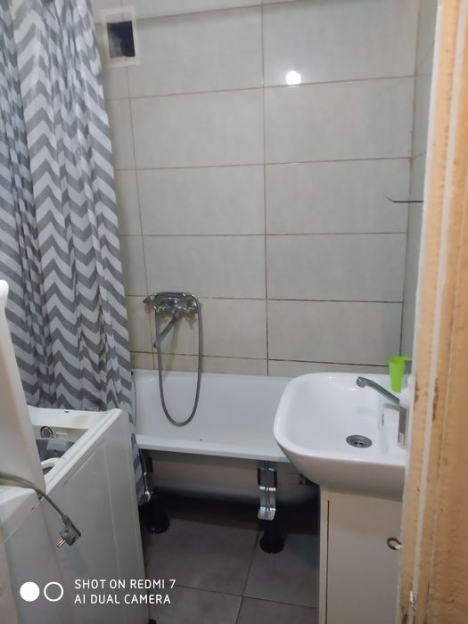 Продаж 2 кім.в 3х кім.квпртирі у Львові.