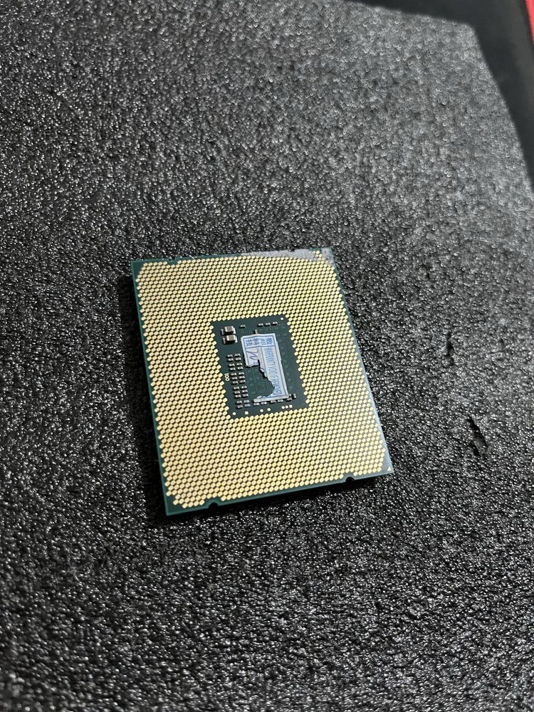 Процессор Intel Xeon 2620 v3