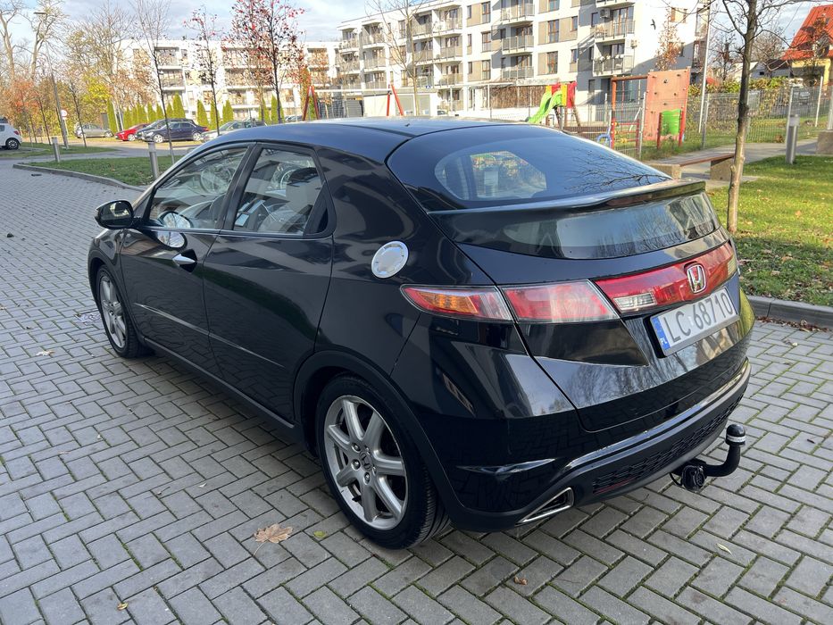 Honda Civic 8 ufo 1.8 benzyna + lpg