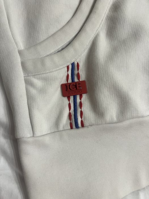 Мужской костюм Iceberg