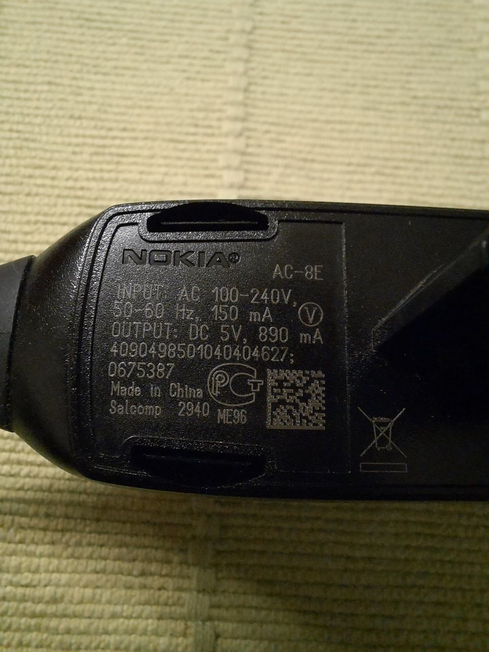 Nokia: Carregador telemóvel modelo AC-8E