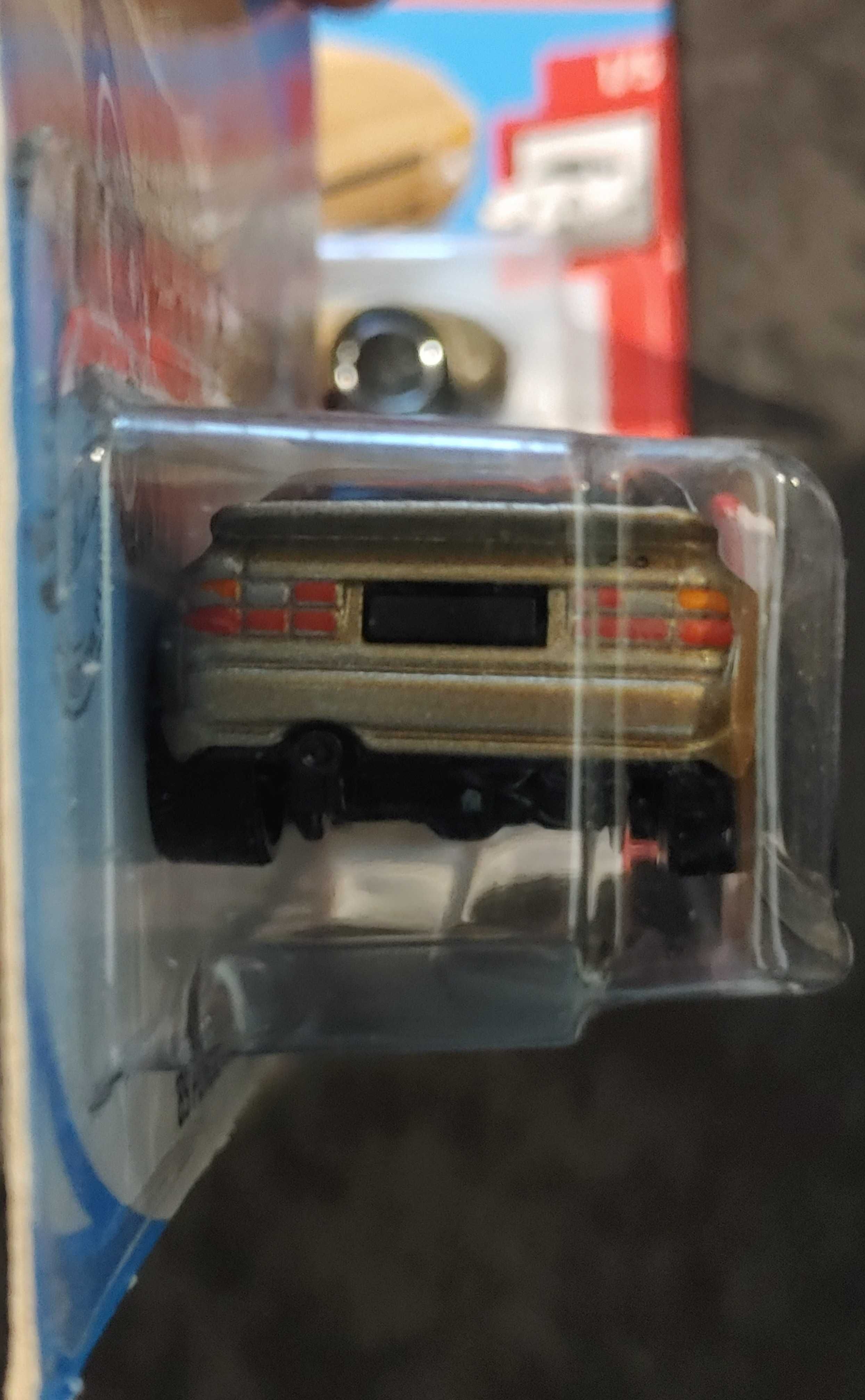 Hot Wheels '89 Porsche 944 Turbo