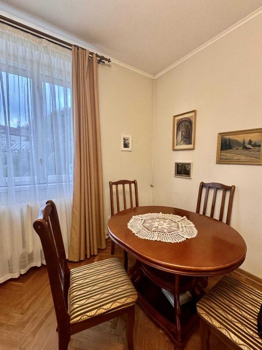 Продаж будинку м. Винники вул Львівська біля озера