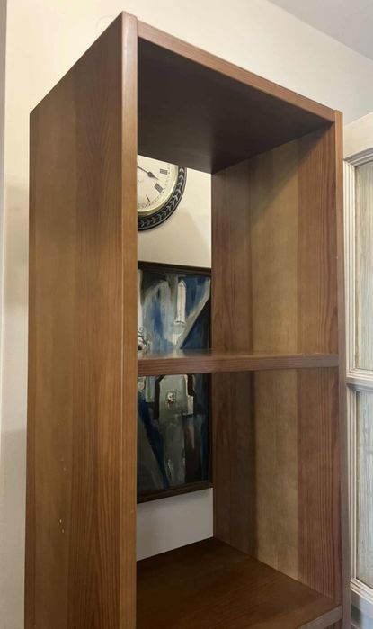 Słupki drewniane regały