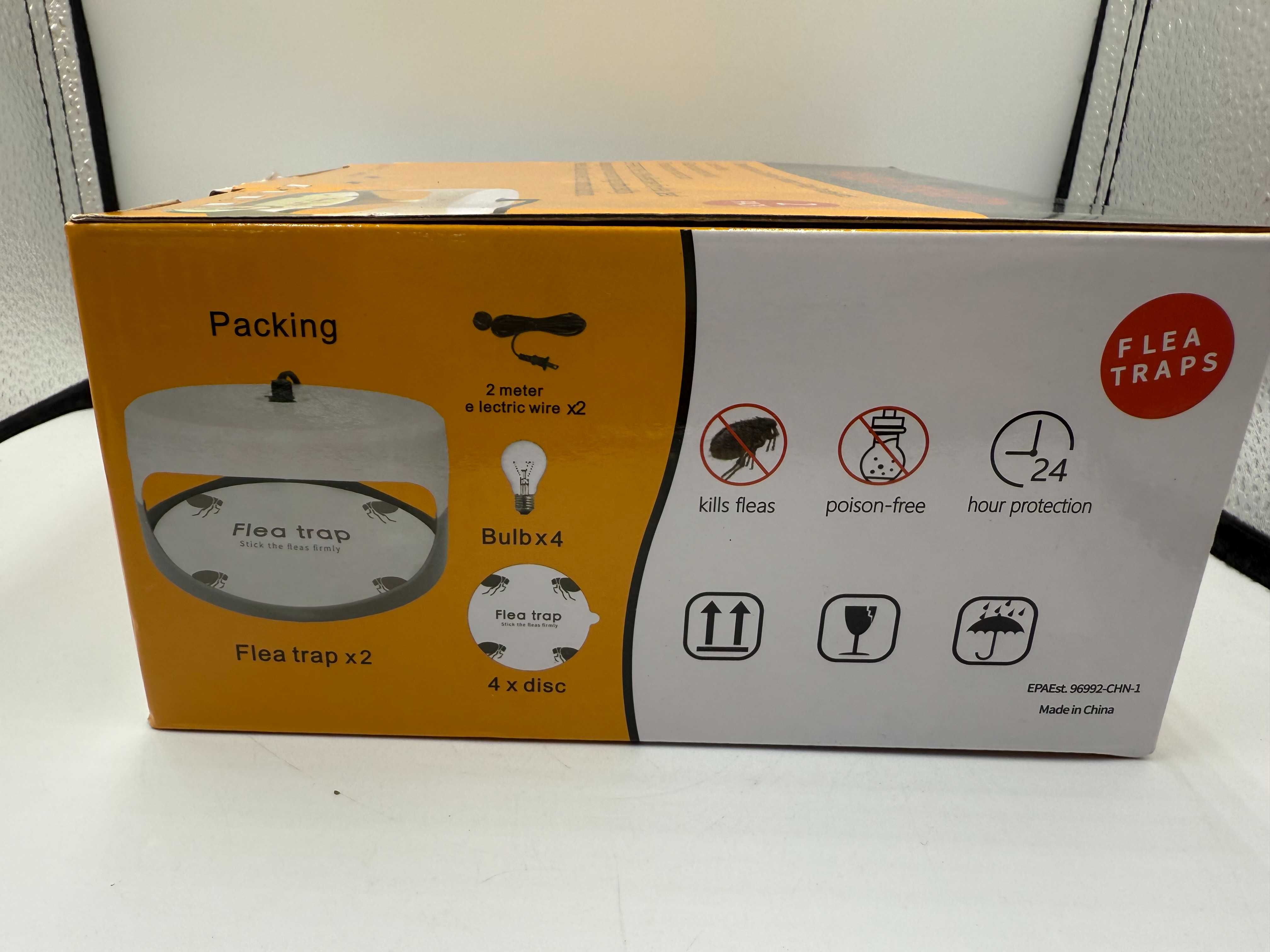 2 pułapki na pchły– LED na pchły z naklejkami i z żarówkami