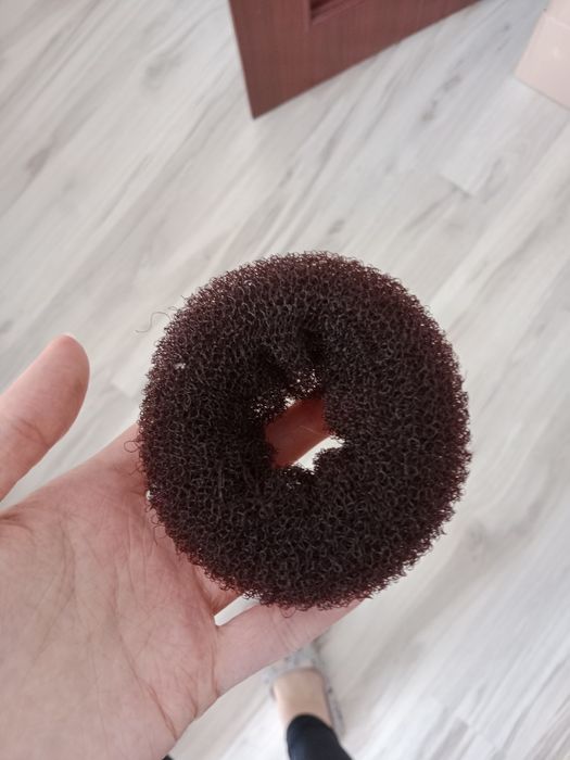 Brązowy wypełniacz do koka