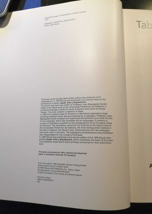 Livro “Antoni GAUDÍ, The Complete Buildings”, de Rainer Zerbst, TASHEN