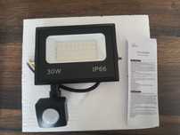 Lampa LED z czujnikiem ruchu 30W