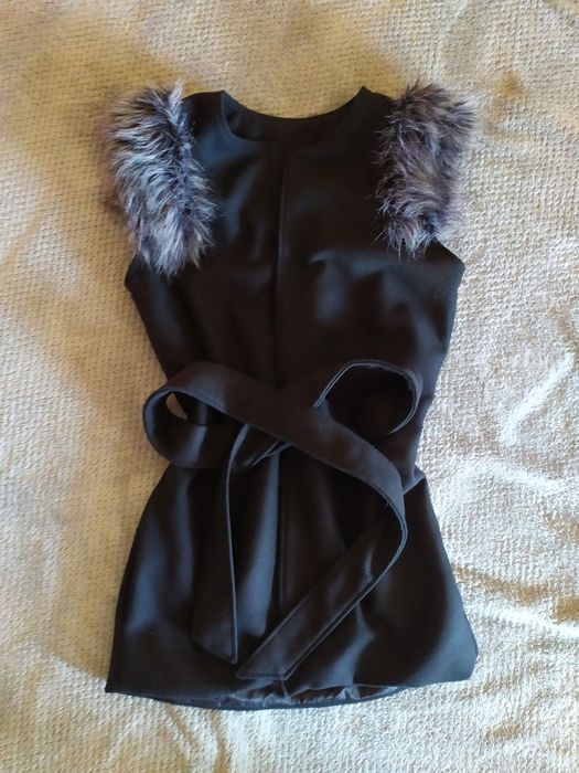 Жилетка жіноча чорна