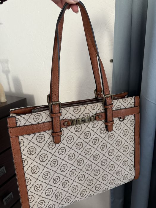 Жіноча сумка ідеальний стан