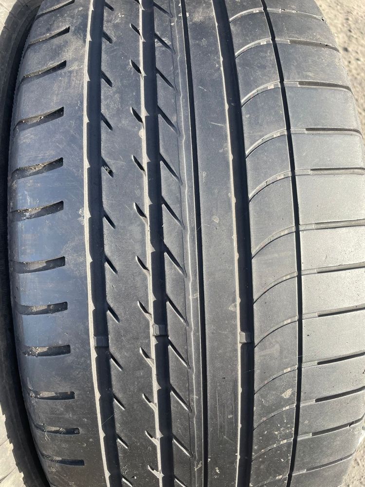 Шини 255/45 R19 пара Goodyear 2022p літо 5,2мм