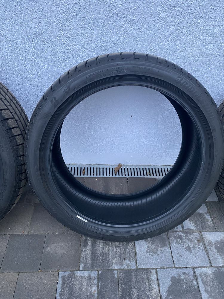 Opony letnie Bridgestone 225/40r19 93Y Turanza T005