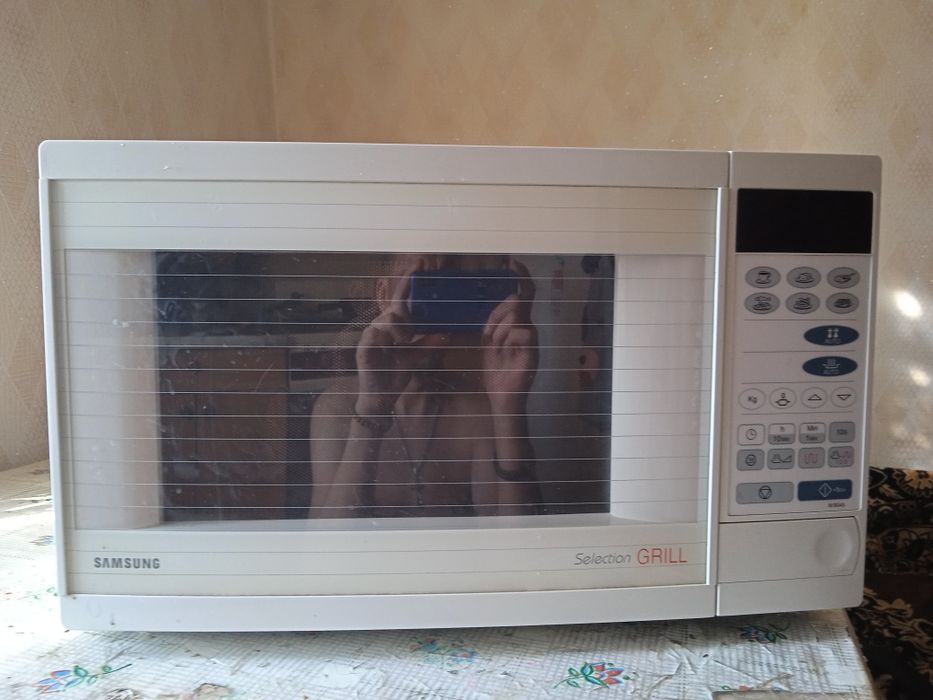 Микроволновка . Samsug.gril.