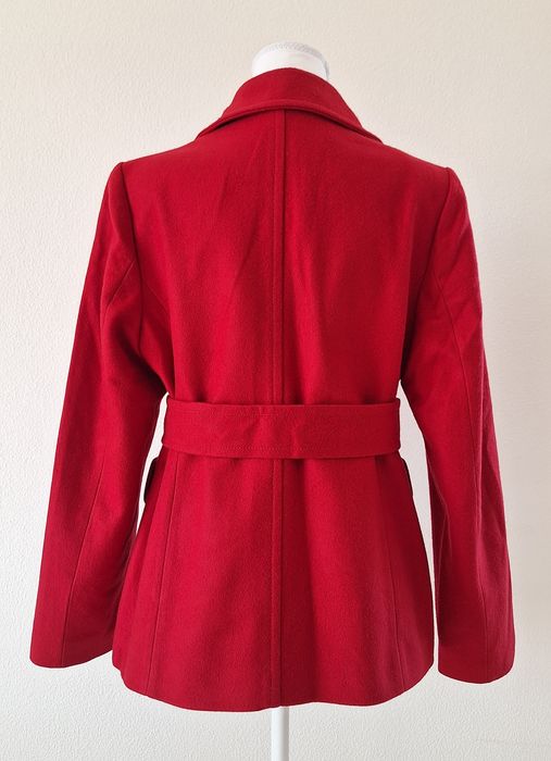 Casaco vermelho (Amitié)