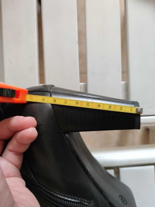 Botins em pele Ellen Blake