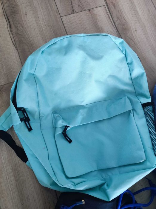 Sprzedam zestaw plecaków