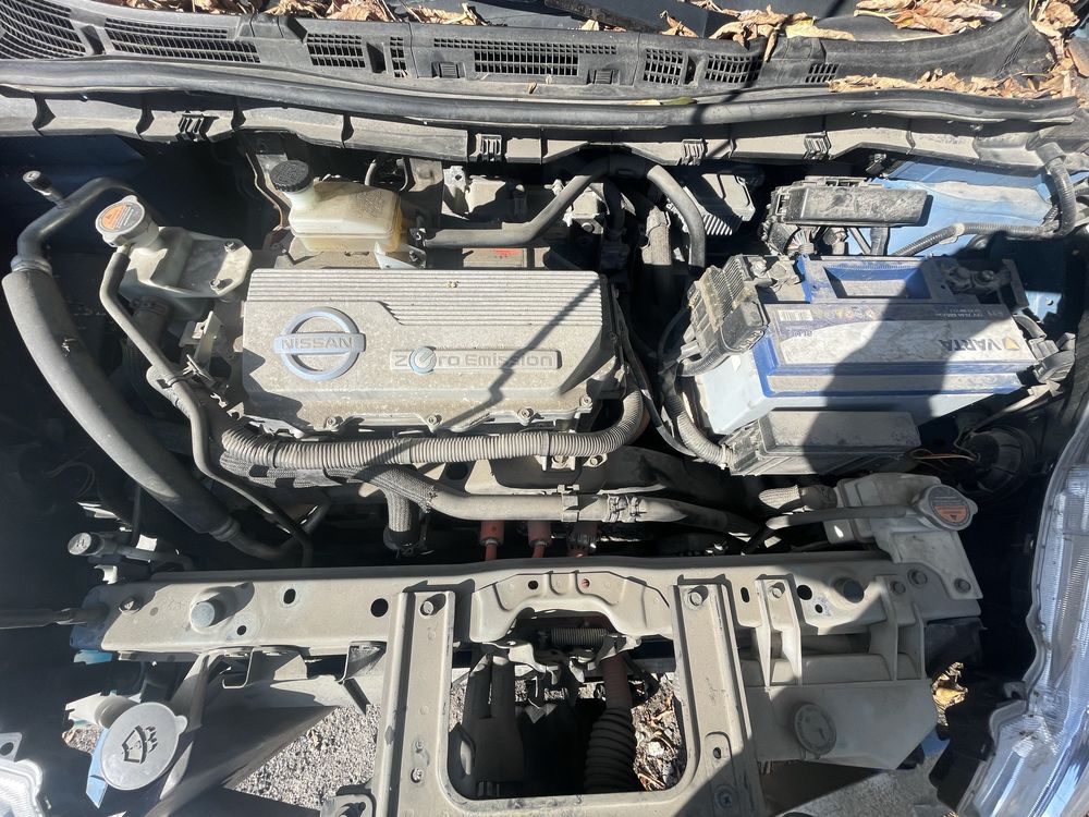 Разборка Nissan Leaf 2011
