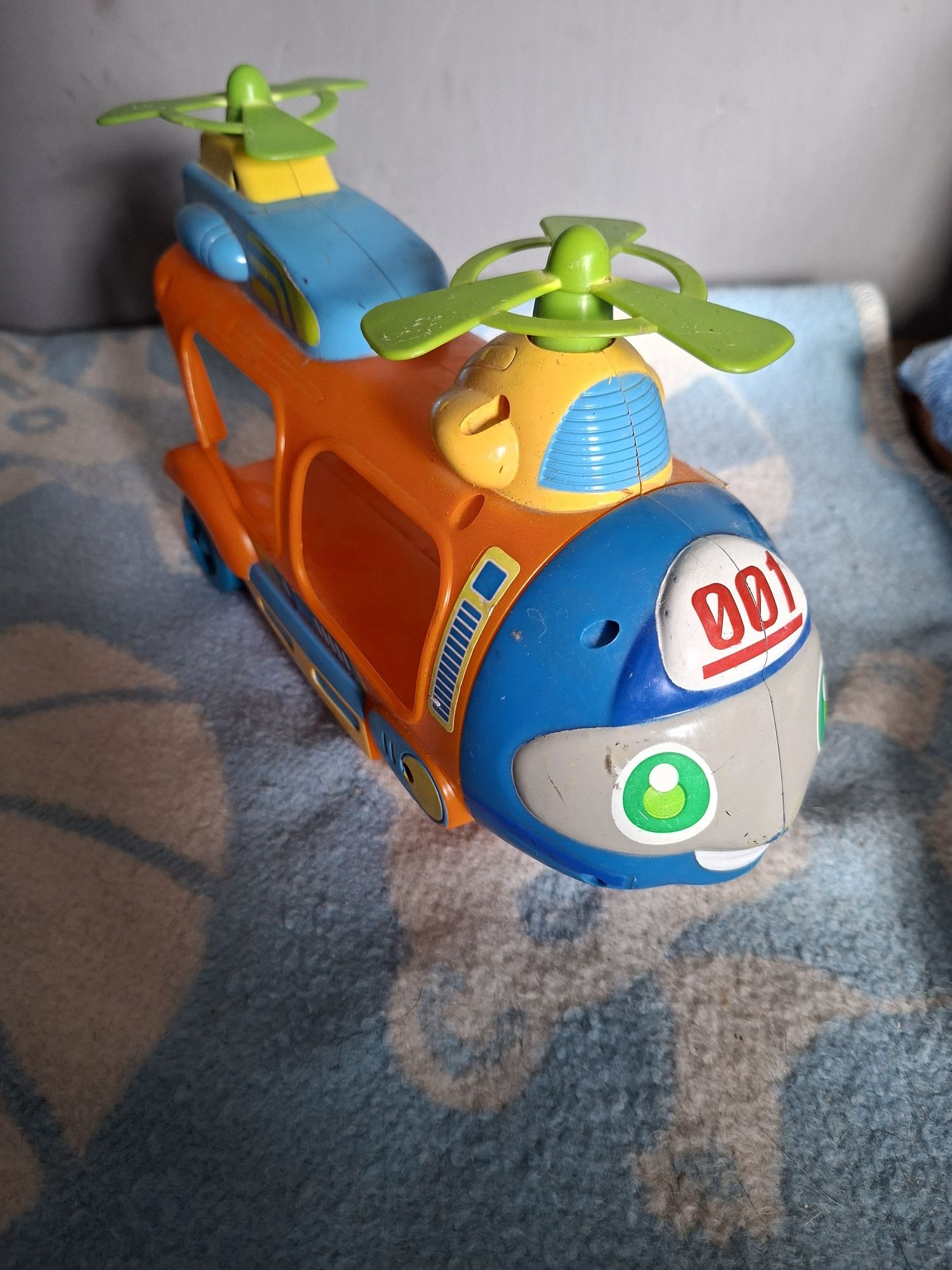 Helikopter 18+m brak autek
