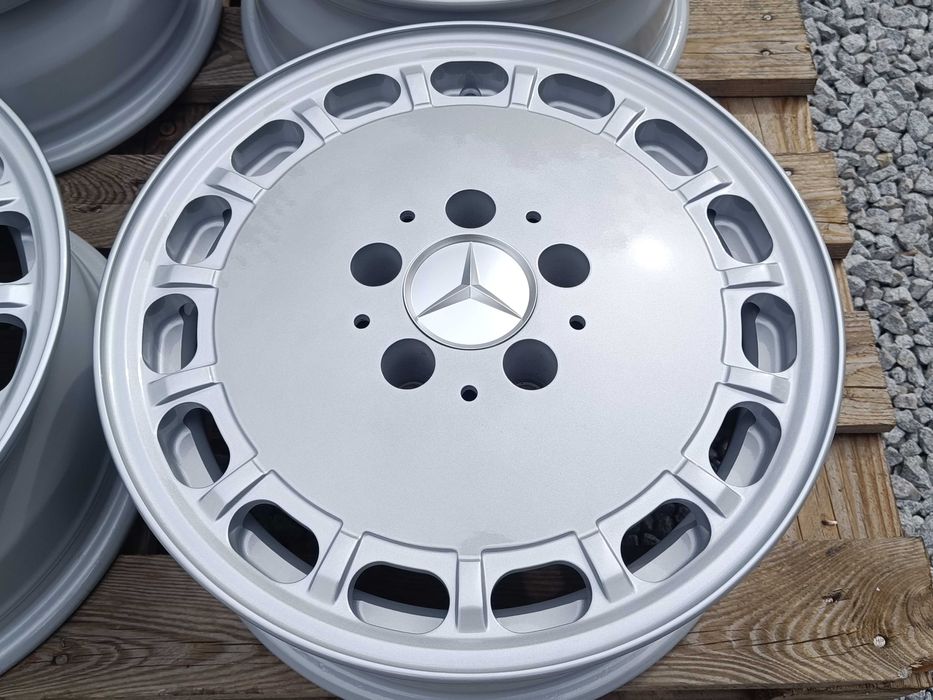 Oryginalne felgi Mercedes Gullideckel 15" W126 6.5J