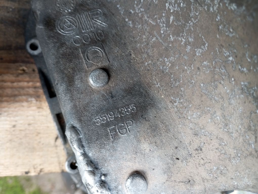 Піддон поддон Масляний 1.9 CDTI Vectra Zafira Signum Astra