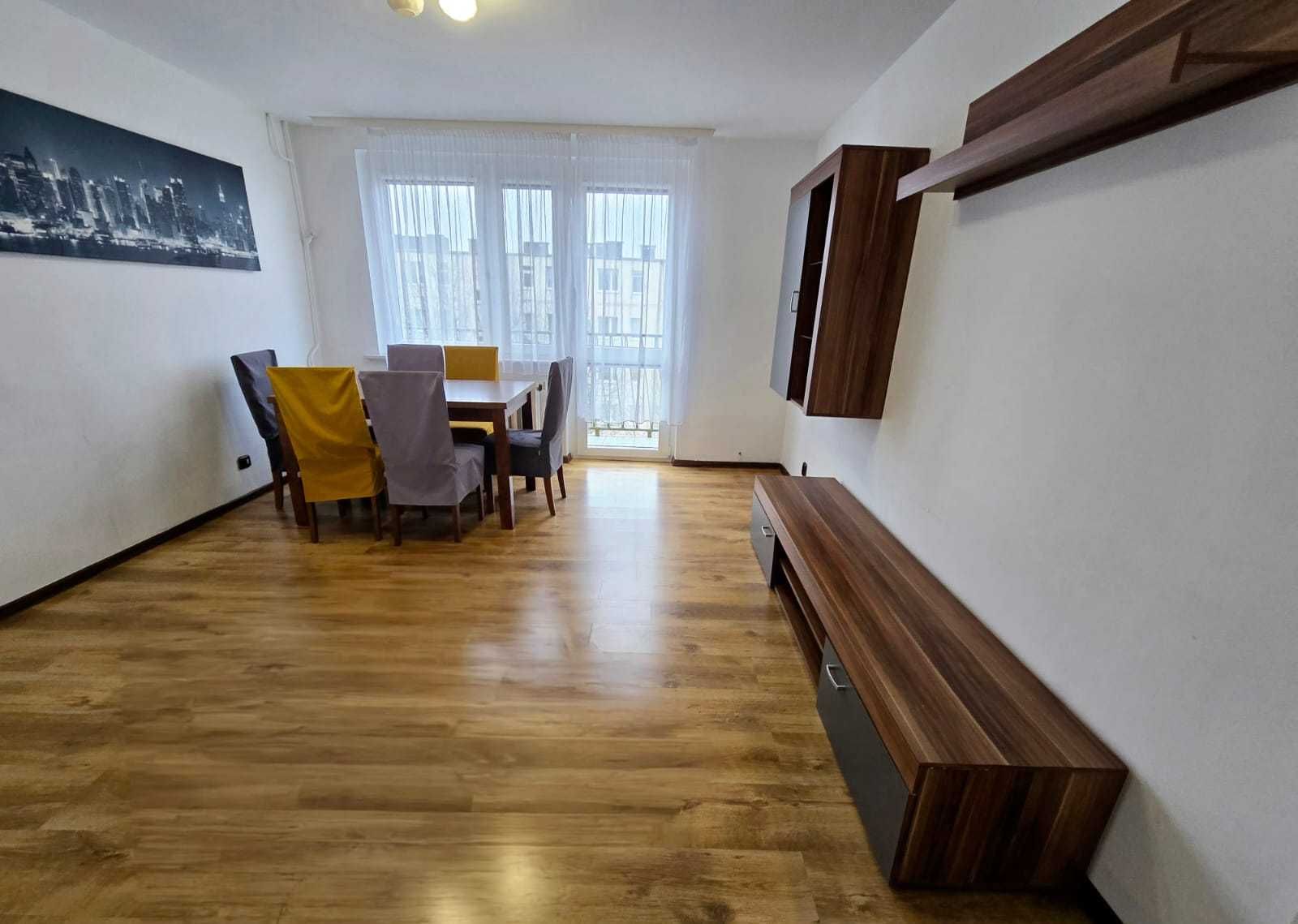 Przestronne mieszkanie na os słowackiego 3 pokoje oddzielna kuchnia
