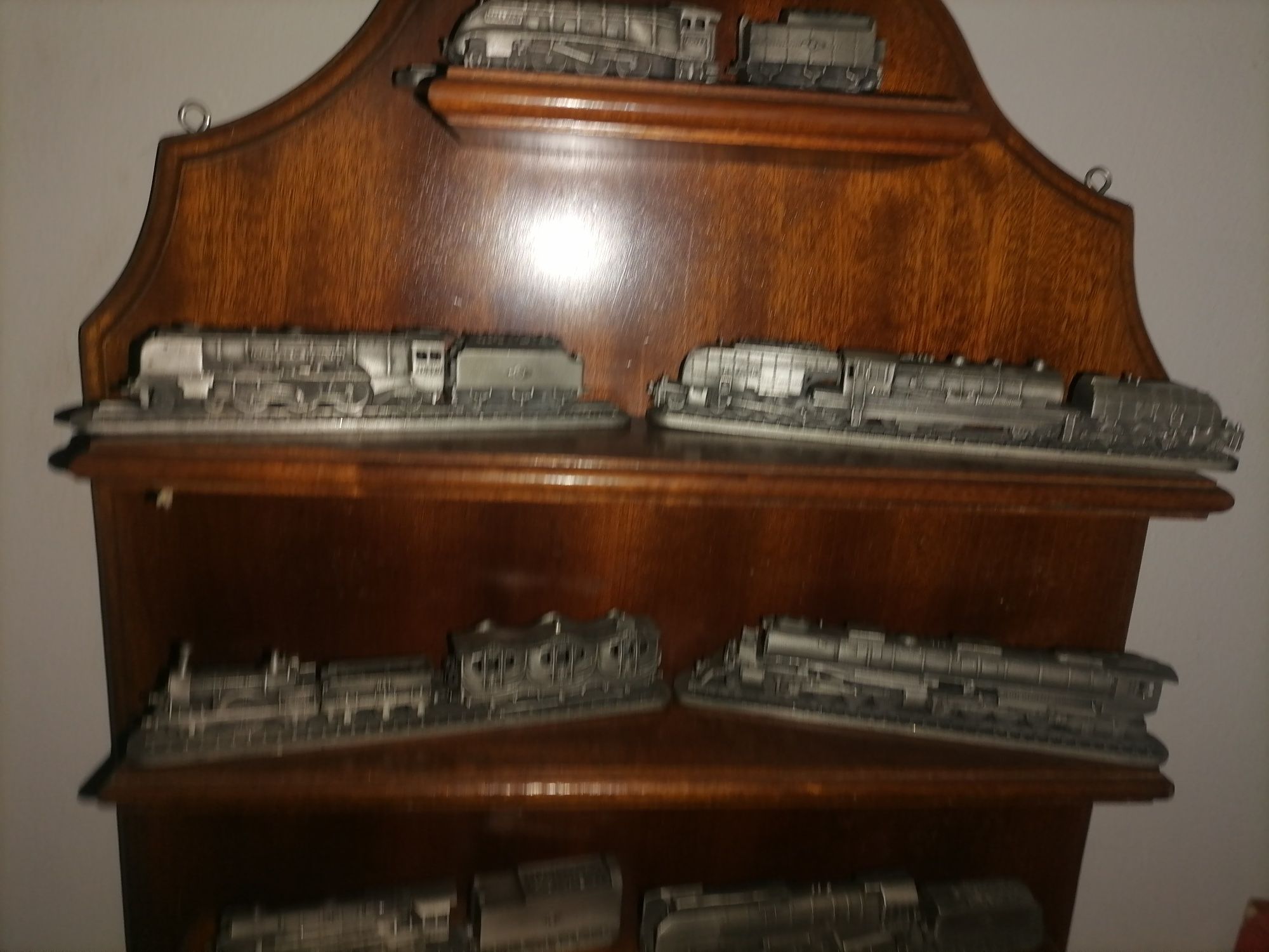 Coleção comboio locomotiva de estranho