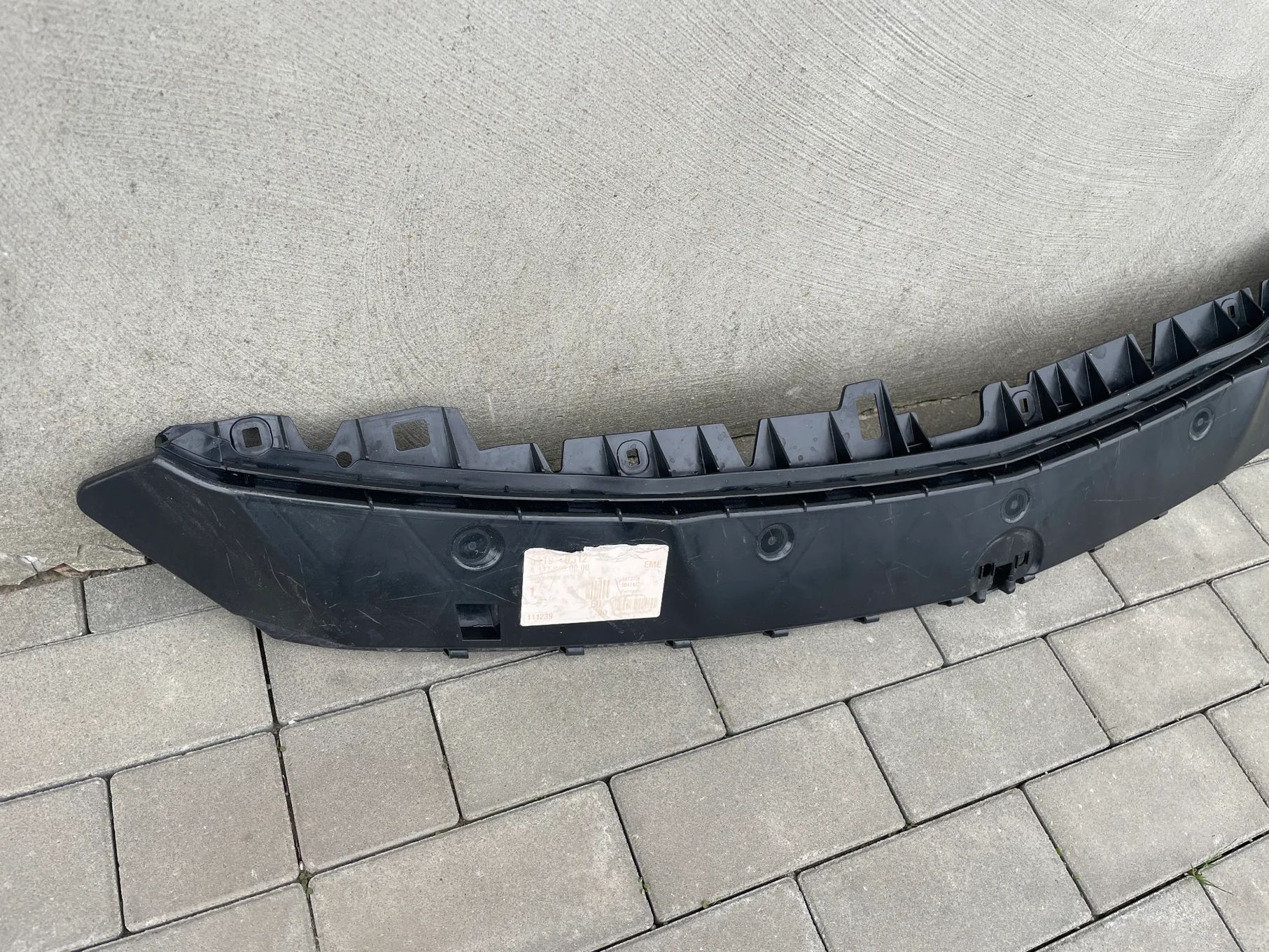 WZMOCNIENIE GÓRNE ZDERZAKA PRZEDNIEGO MERCEDES CLA W117  2013-- NOWE ORYGINALNE
