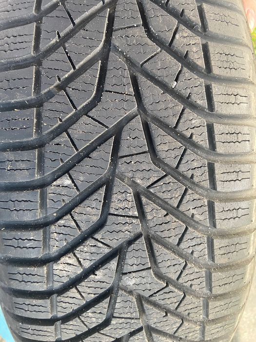 Opony zimowe 2 szt. Yokohama