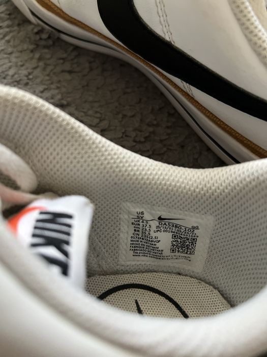 Кеди Nike з жовтими вставками