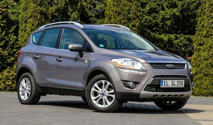 Ford Kuga 2012 року