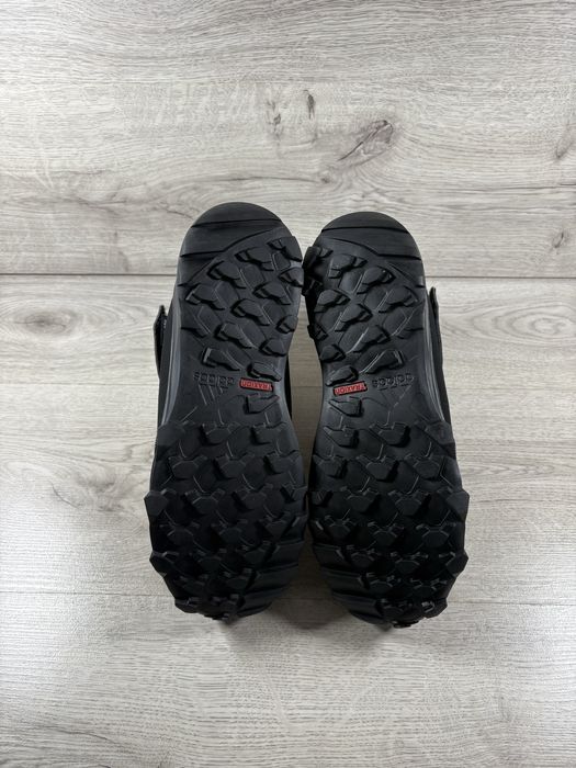 Adidas Terrex зимові жіночі кросівки 39 розмір