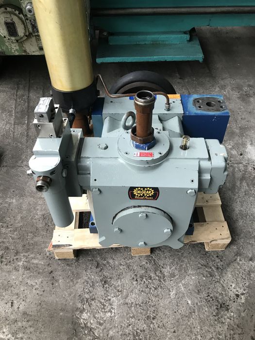 Pompa hydrauliczna dużej mocy Oilgear PVLVKR-320