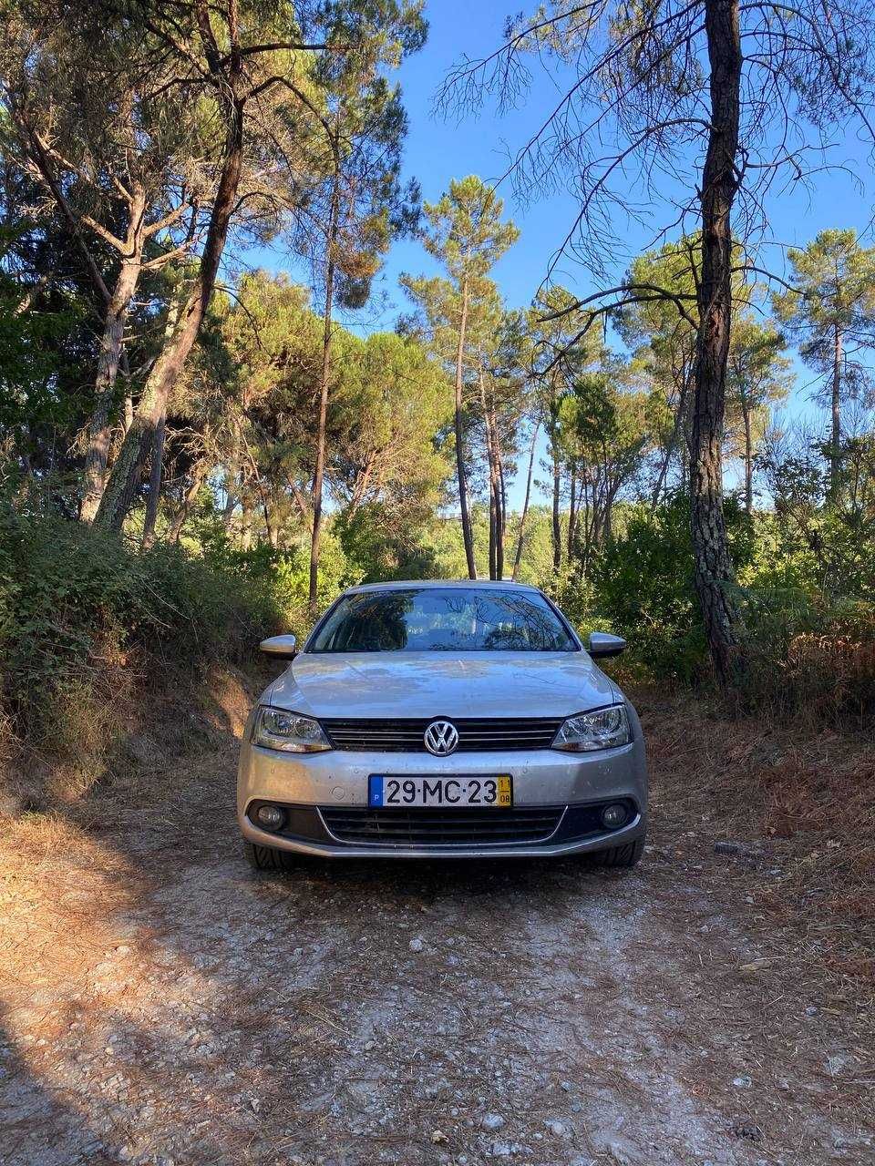 Volkswagen Jetta TDI 1.6 Highline caixa automática DSG