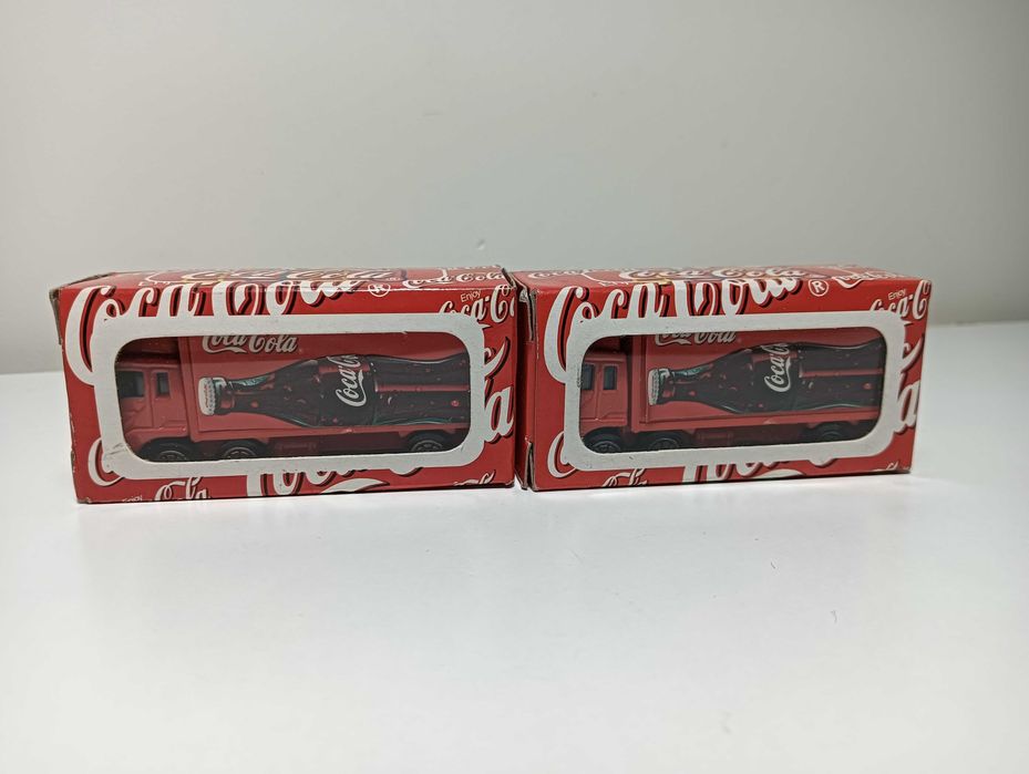 Dwie kolekcjonerskie ciężarówki Coca-Cola nowe w pudełku