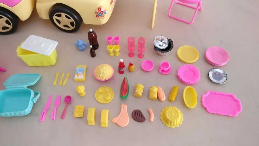 Carro Descapotável da Barbie + Atrelado + 54 peças Piquenique