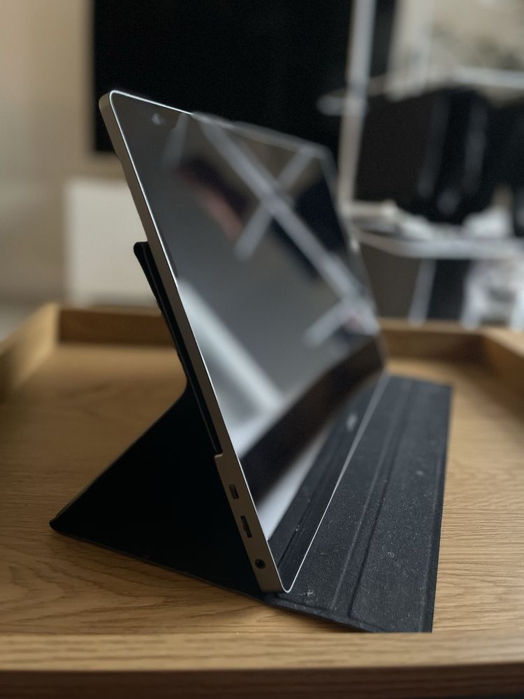 MSI Optix MAG162V – przenośny monitor Full HD 15,6”