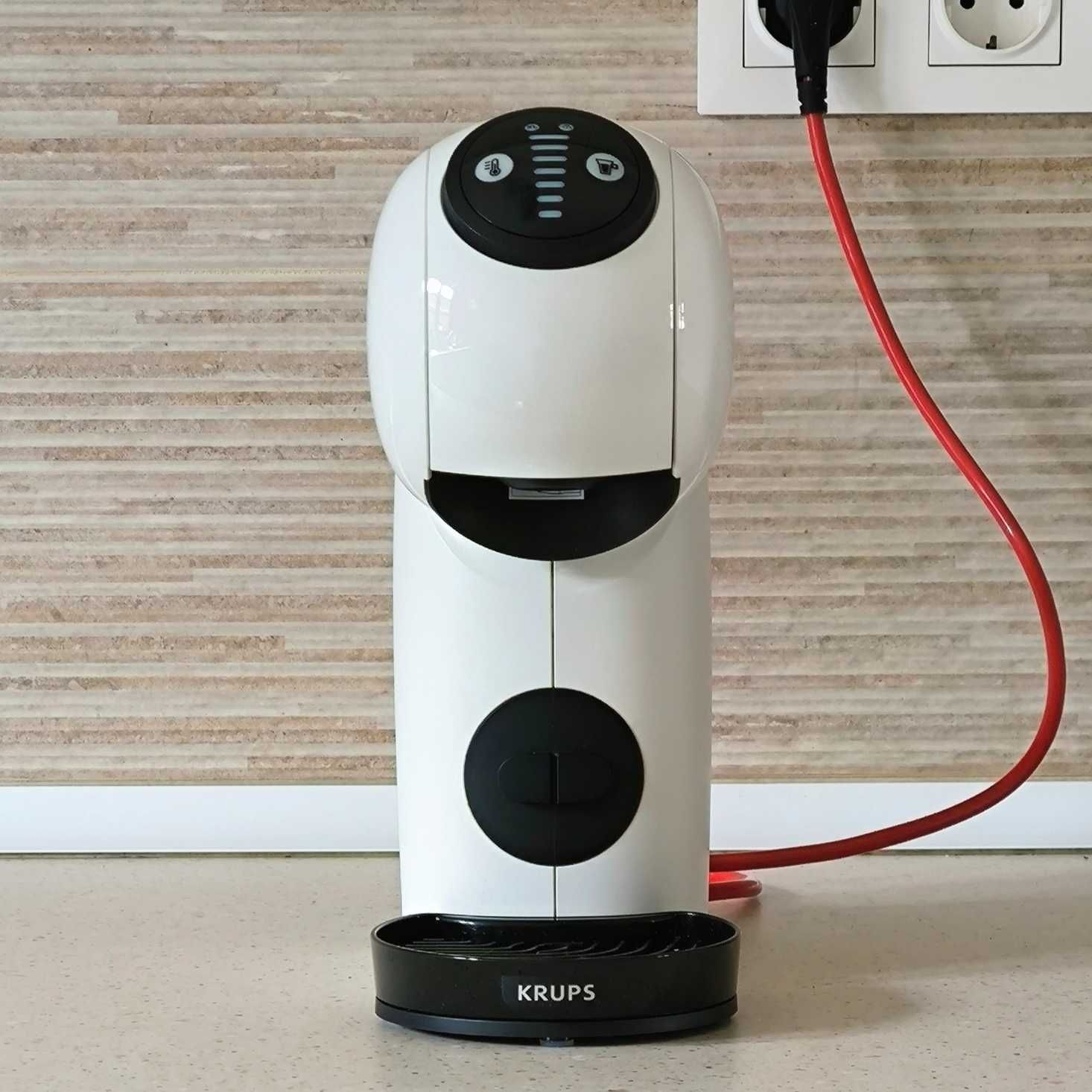 Máquina café Dolce Gusto Genio S Branca + descalc. + dep. cápsulas